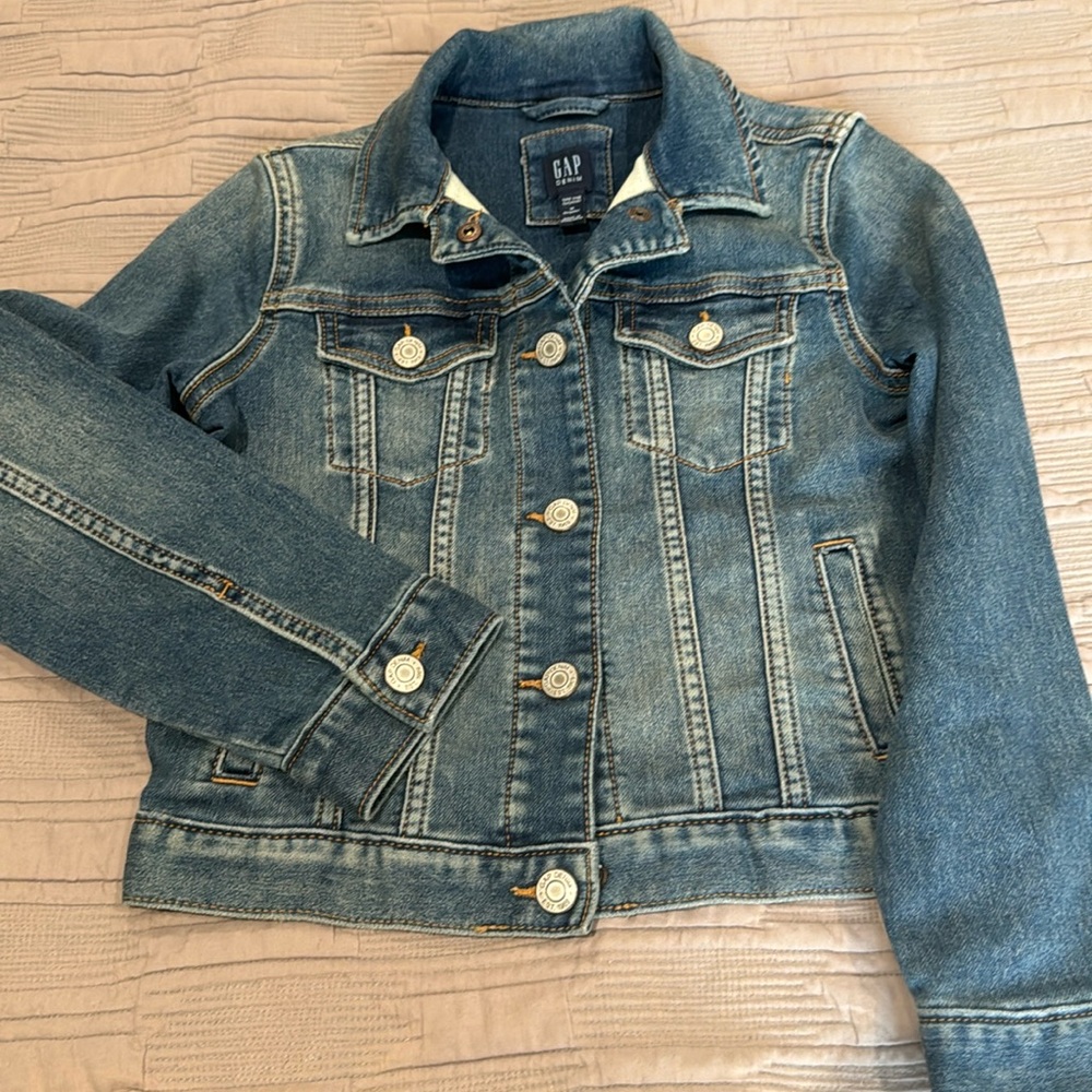 GAP kids denim jacket, Size Medium 8-10